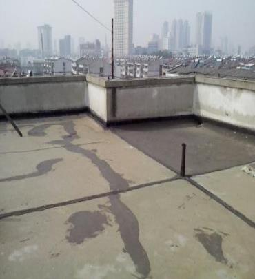 永州漏水维修 楼顶漏水是什么原因，楼顶漏水维修方法是什么?
